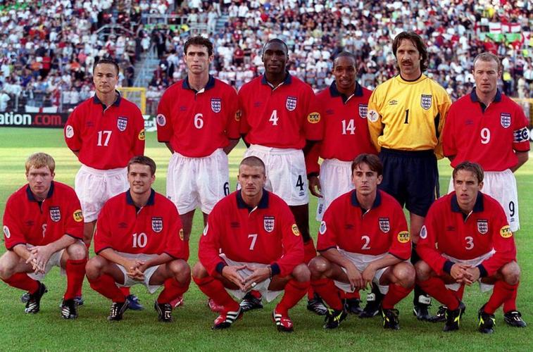 欧洲杯2000英葡大战（2000年欧洲杯葡萄牙对英格兰全场录像）