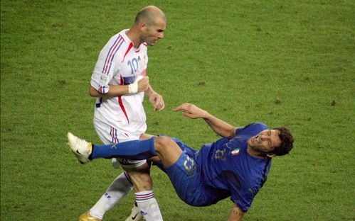 08欧洲杯法国对意大利（2008欧洲杯小组赛 法国vs意大利）