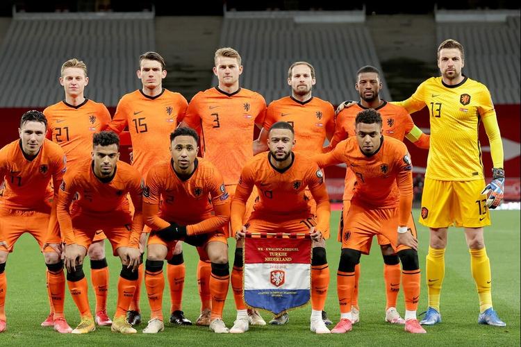 今日欧洲杯荷兰阵容比分（欧洲杯今天凌晨荷兰的比赛结果）