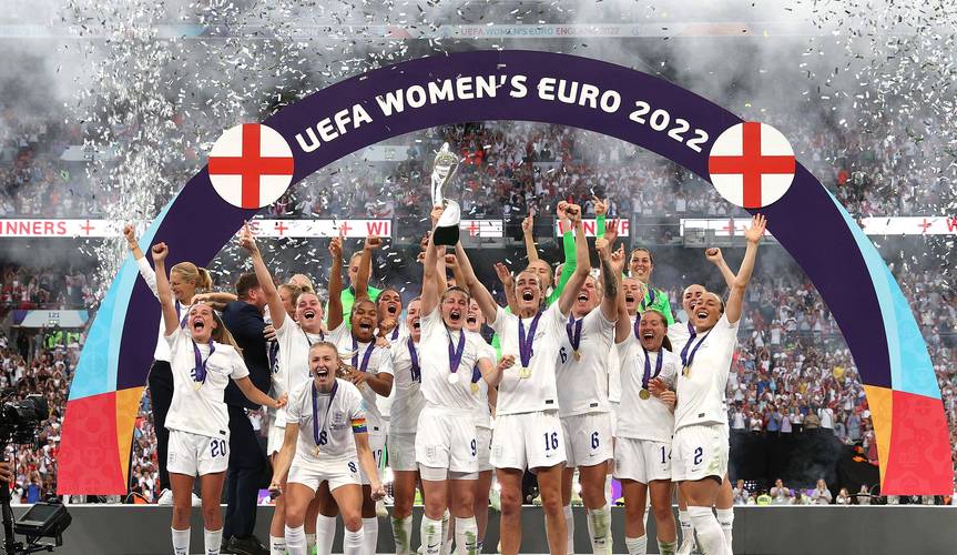 女足欧洲杯英格兰夺冠庆祝（女足欧洲杯开赛时间）