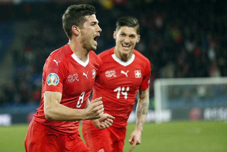 丹麦和瑞士欧洲杯直播（丹麦对瑞士足球比赛）