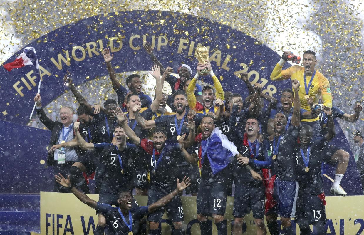 欧洲杯法国升起神龙视频（欧洲杯巡礼法国）