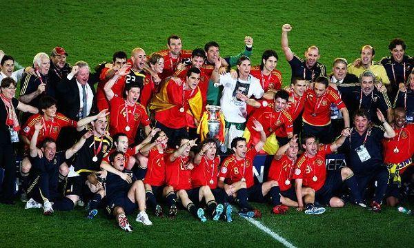 08年欧洲杯冠军照片（08年欧洲杯冠军是哪个国家）