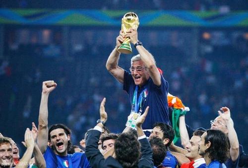 意大利欧洲杯夺冠记录图片（意大利欧洲杯夺冠照片）
