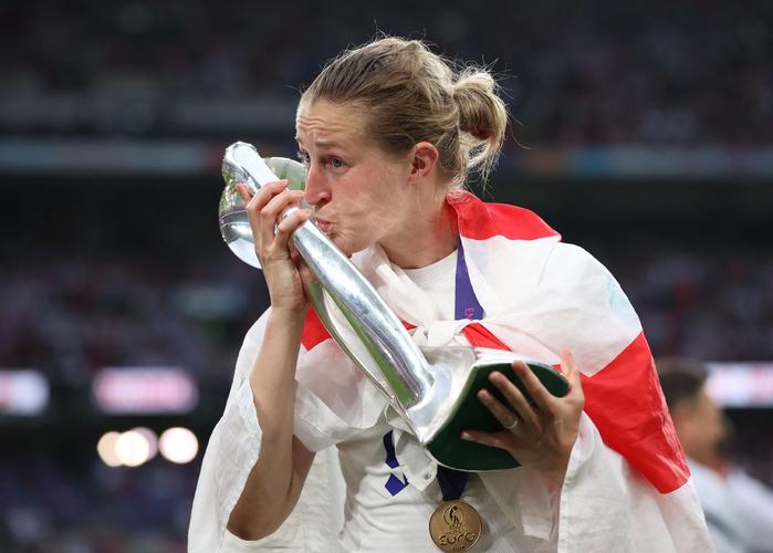 英格兰女足欧洲杯夺冠民众（英格兰女足超级联赛历届冠军）