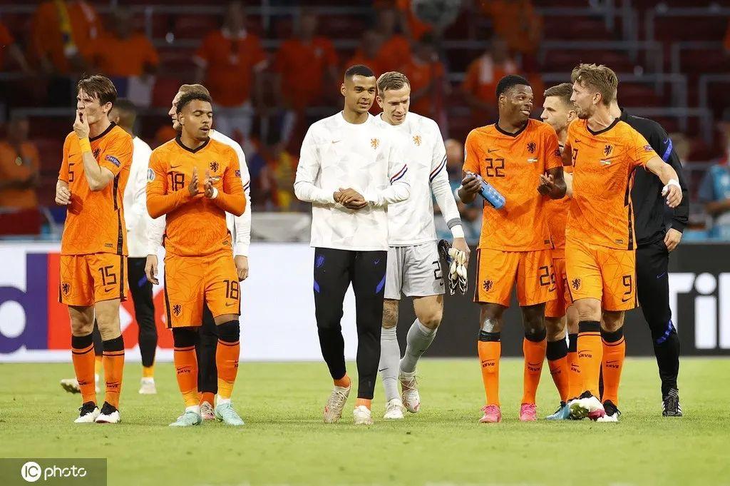 荷兰对乌克兰欧洲杯直播（荷兰vs乌克兰欧洲杯）