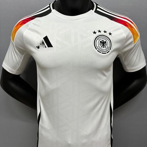 德国欧洲杯主场球衣亮相（德国2020欧洲杯主场球衣）